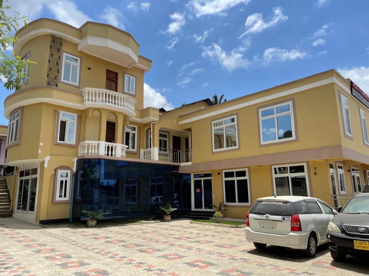 Moments Park Motel Dar es Salaam Extérieur photo