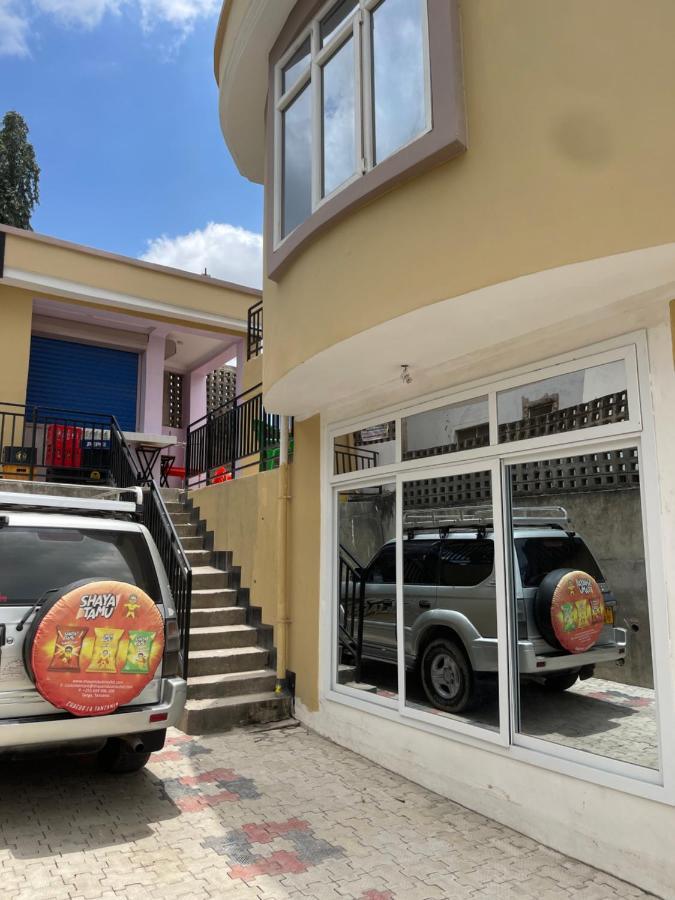 Moments Park Motel Dar es Salaam Extérieur photo